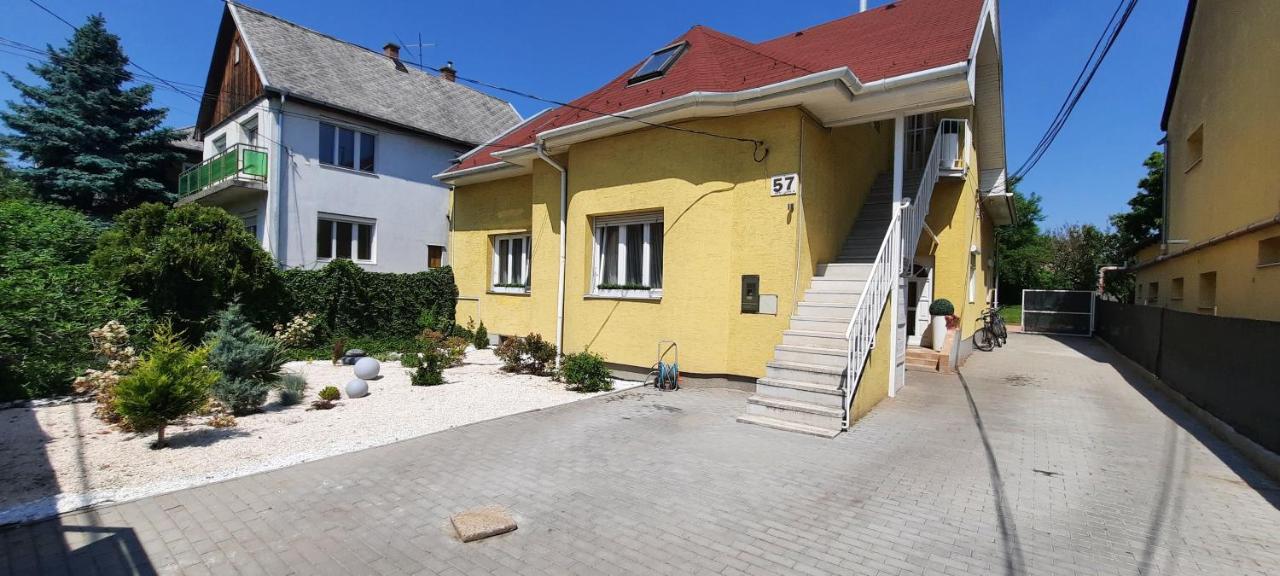 Hi-Bp Garden City Batsanyi Apartment 3 Rooms, Apartment Upstairs Near The City Train With Free Parking Boedapest Buitenkant foto
