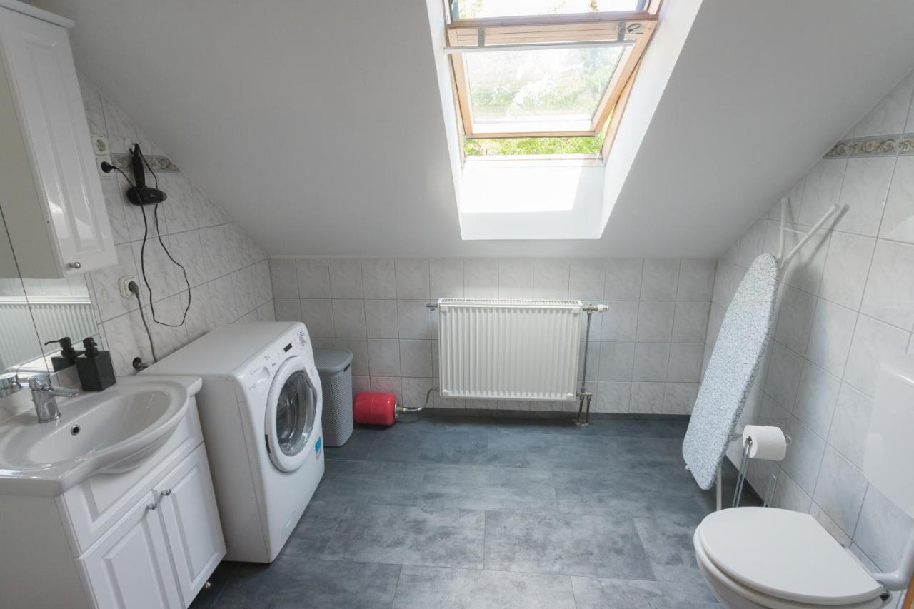 Hi-Bp Garden City Batsanyi Apartment 3 Rooms, Apartment Upstairs Near The City Train With Free Parking Boedapest Buitenkant foto
