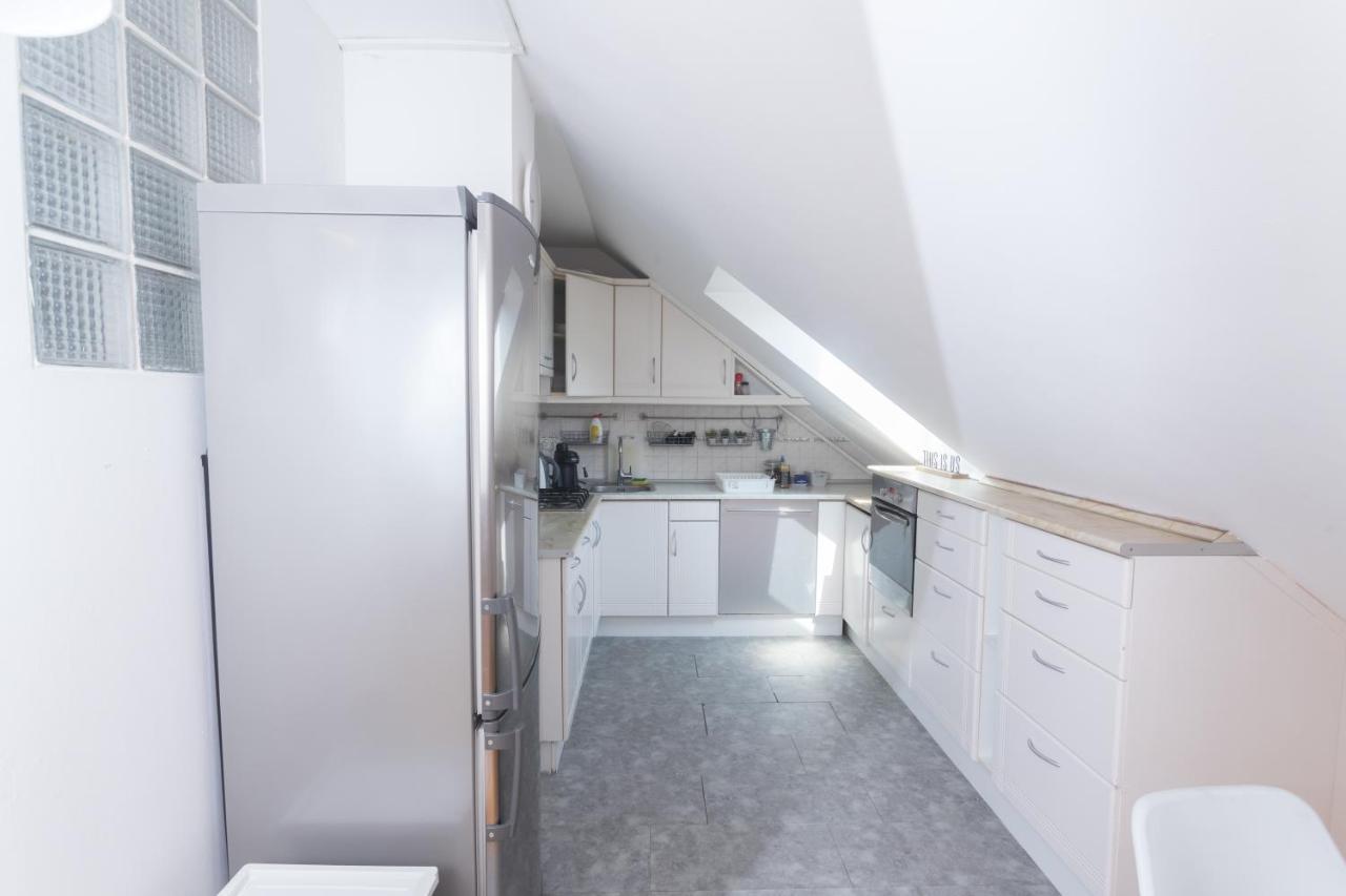 Hi-Bp Garden City Batsanyi Apartment 3 Rooms, Apartment Upstairs Near The City Train With Free Parking Boedapest Buitenkant foto