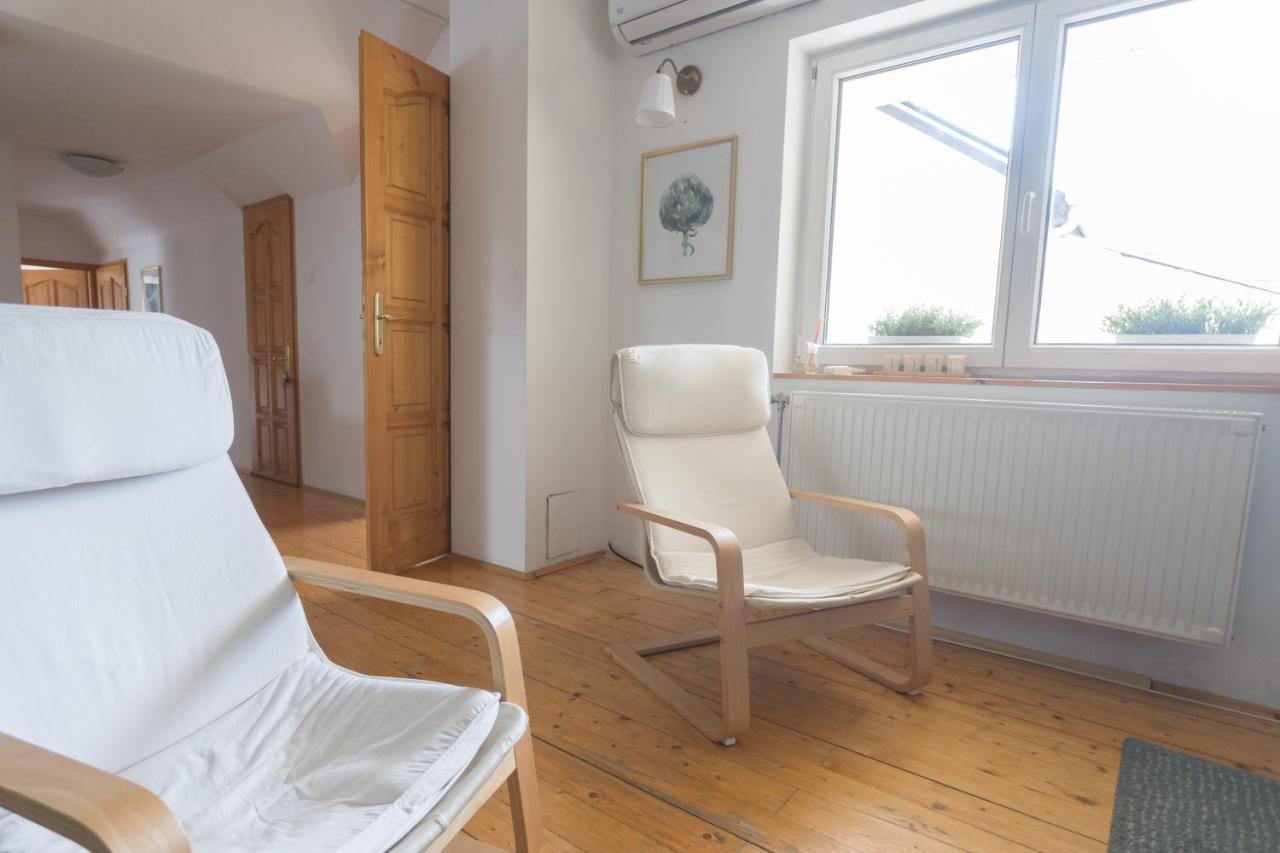 Hi-Bp Garden City Batsanyi Apartment 3 Rooms, Apartment Upstairs Near The City Train With Free Parking Boedapest Buitenkant foto